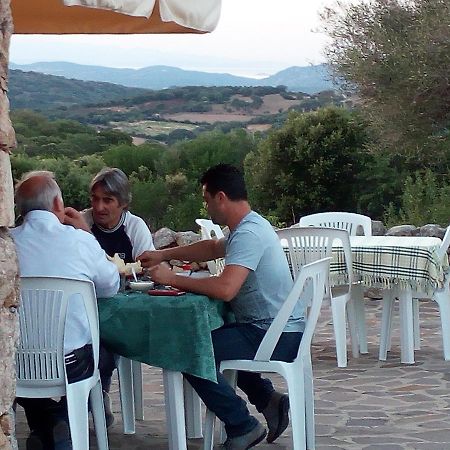 Turismo Rurale L'Agliuledda Villa Сант Антонио Ди Галура Екстериор снимка
