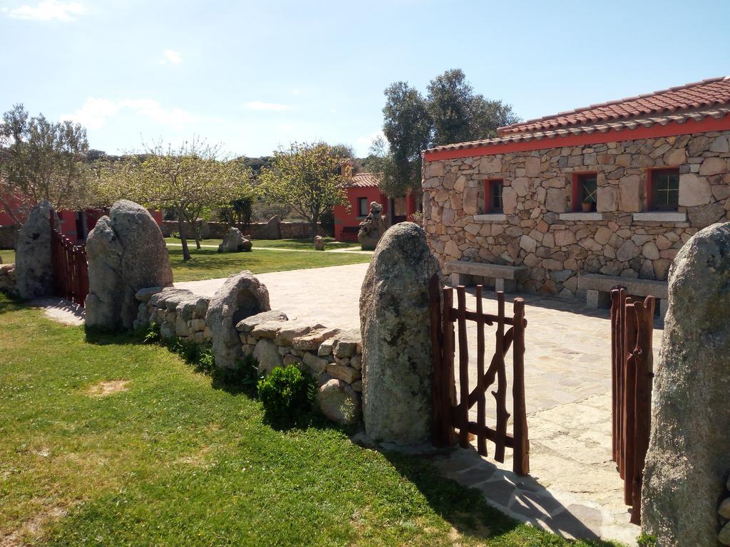 Turismo Rurale L'Agliuledda Villa Сант Антонио Ди Галура Екстериор снимка