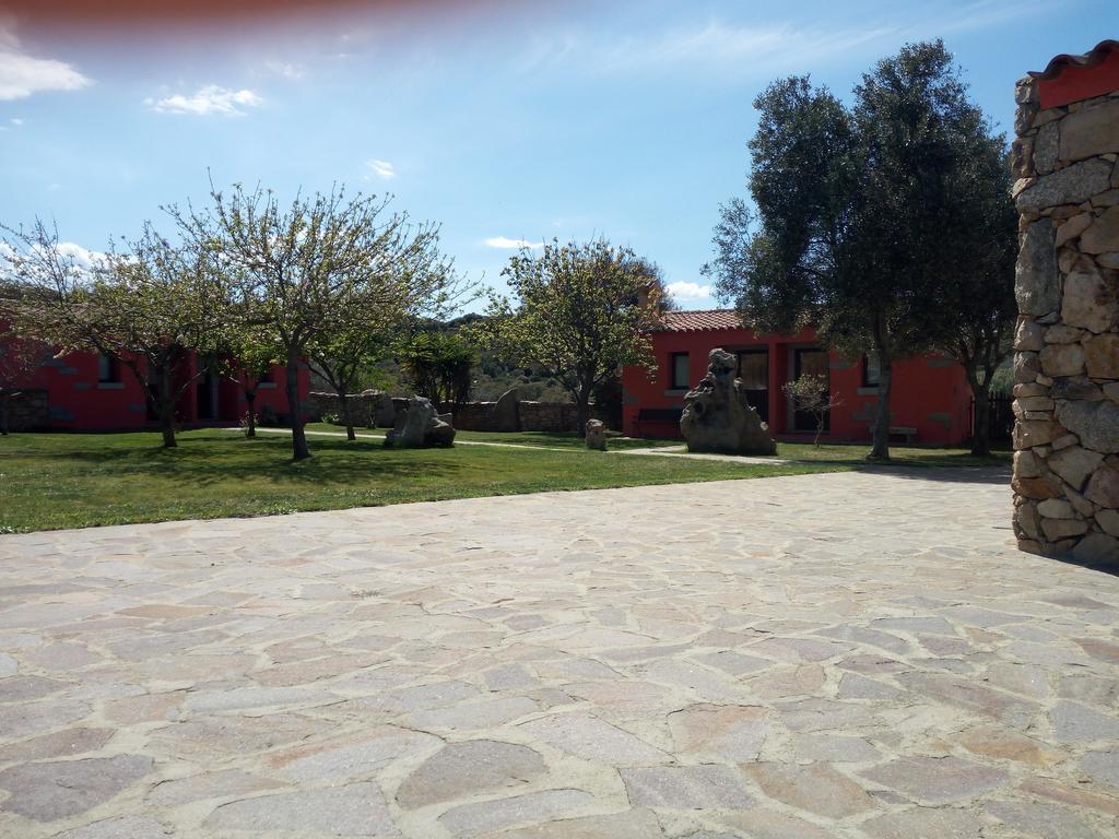 Turismo Rurale L'Agliuledda Villa Сант Антонио Ди Галура Екстериор снимка